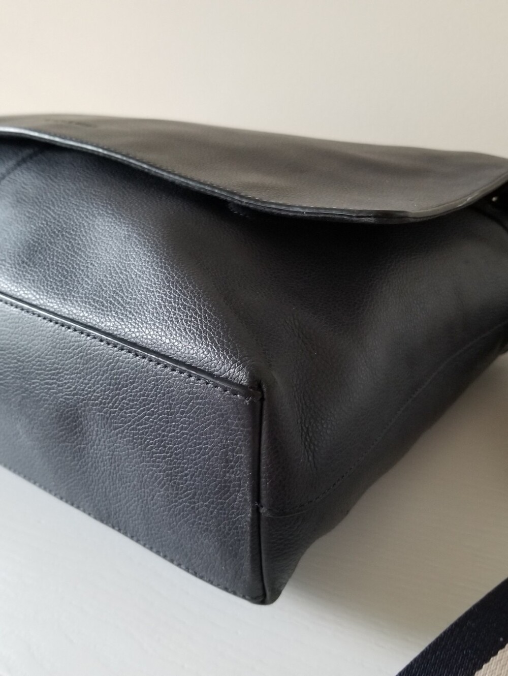 Coach Charles Messenger Bag Crossbody Navy - Picture 8 of 16